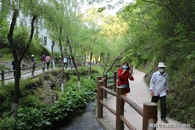 &ldquo;五一&rdquo;小長假第一天,重渡溝景區(qū)安全有序開放